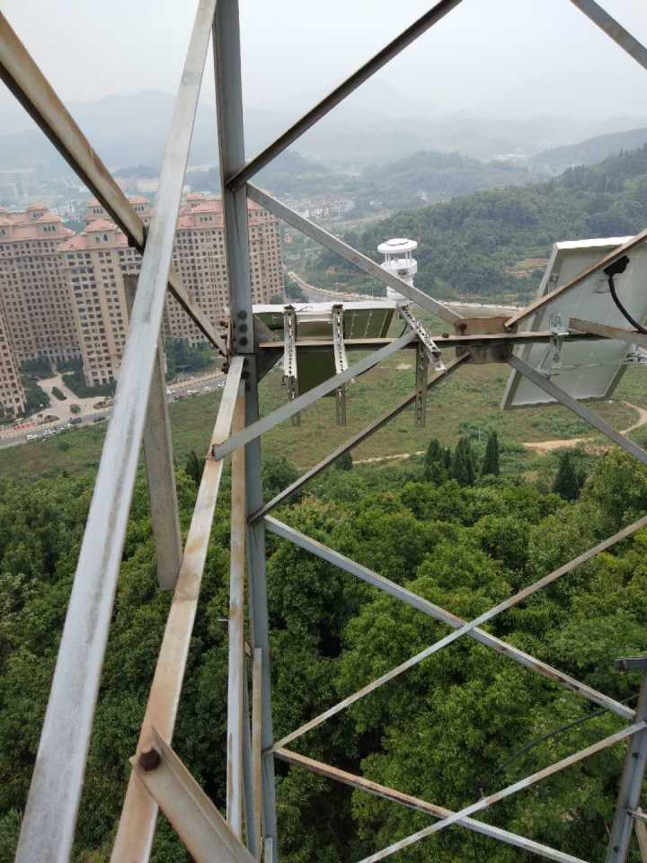 輸電線(xiàn)路覆冰在線(xiàn)監(jiān)測(cè)裝置